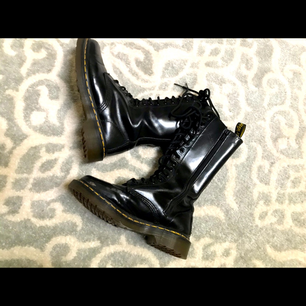 Doc martens Long / tall size 6 boots